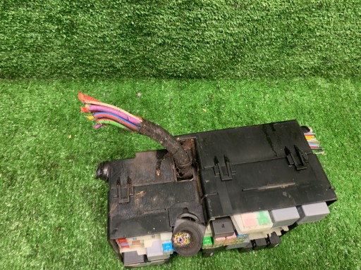 FORD FOCUS MK3 C MAX sicherungskasten AV6T14A142-AB AV6T-14A067-AC