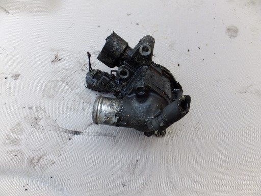 abdeckung gehäuse des thermostats opel astra J IV 1,7 cdti 2010r