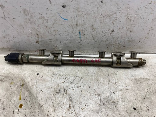 Rampe injection 04E133320D VW GOLF SPORTSVAN 1.4 TSI CZC (2014-2020)
