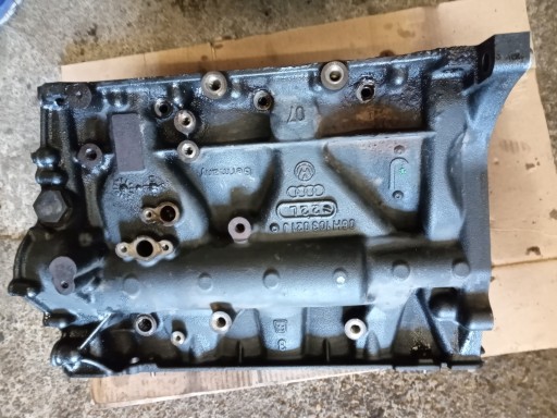 AUDI A4 B8 1.8 TFSI BLOK Motore 06H103021J