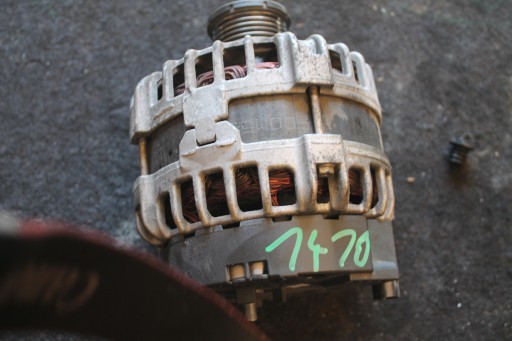 1410. alternator VW T6 04L903023T