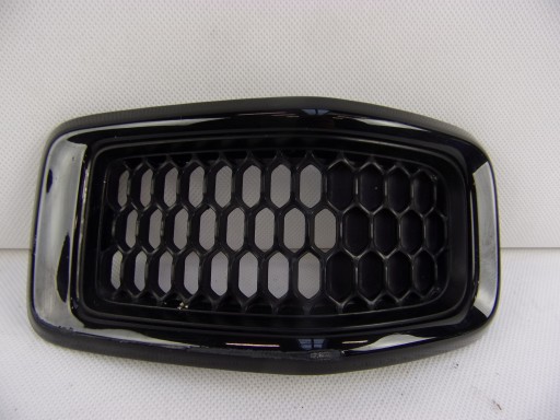 JEEP CHEROKEE KL РЕШІТКА КАПОТА 3