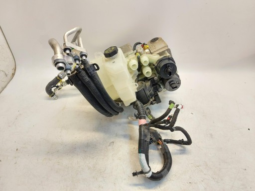 TESLA MODEL Y 2022r Pumpe CIEPLA klimaanlage 1523002-00-B-JLK012
