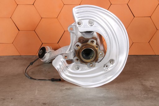 BMW G20 G21 2WD swing of the arm of the pivot right right front 6877144