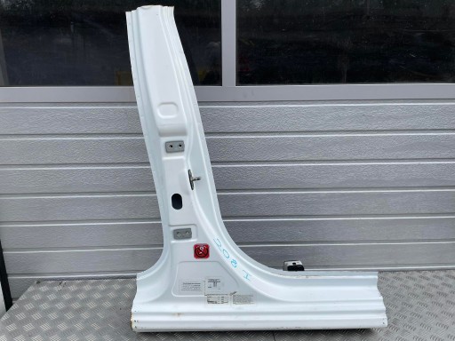 PEUGEOT 208 И СТОЙКА ЛЕВЫЙ ПРАВЫЙ ПОРОГ