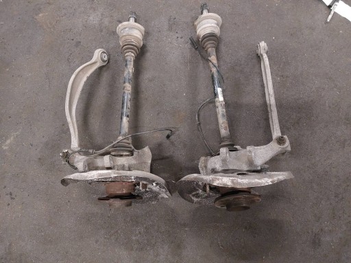 swing of the pivot arm semi-axis left rear part + right rear part BMW F01 730D