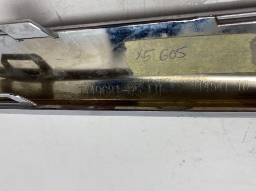 BMW X5 G05 moulding CHROM of a bumper front L 7449681