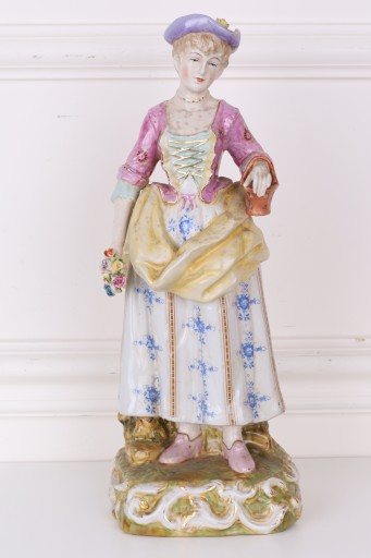 KARAMELOVÁ DÁMA - porcelánová figúrka ženy