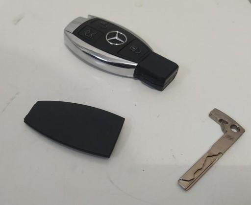 Брелок для ключів Mercedes W205 CCAB11LP0930T4
