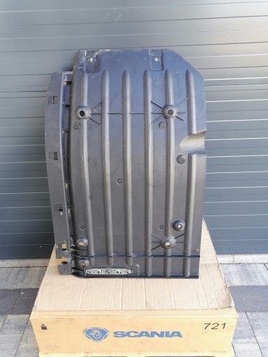 КРИЛО КОЛІСНОЇ АРКИ SCANIA НОВА МОДЕЛЬ 2599521
