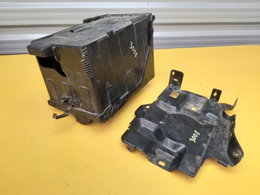 PEUGEOT 3008 І КОРПУС БАТАРЕЙНОГО ВІДСІКУ