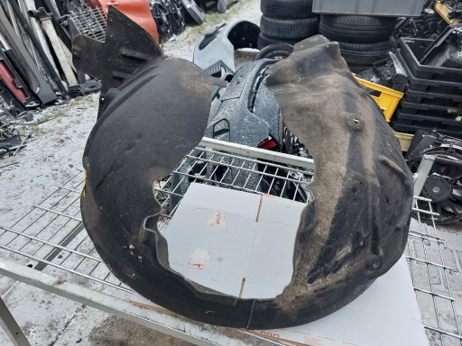 4K0821172Q - КОЛІСНІ АРКИ ПЕРЕДНІ ПЕРЕДНІ ПРАВІ AUDI A4 B8