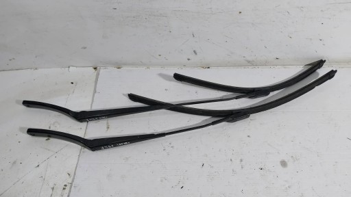 WISCHERARM KPL JX7B17527AB X7B17528AB FORD FOCUS MK4 18