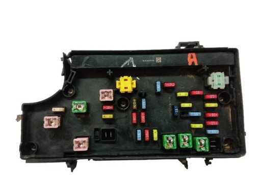 БЛОК ПРЕДОХРАНИТЕЛЕЙ P04692207AD Dodge Caliber I (2006-2011)