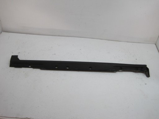 cap moulding threshold TOYOTA YARIS CROSS left
