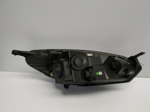 17+ Ford Fiesta VIII Mk8 reflektor light front left OM H1BB-13W030-AE