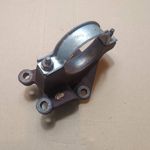 Ford Fiesta MK7 1.5 diesel 2016 Poignée Support Support plaque Demi axe 2S613K305AF