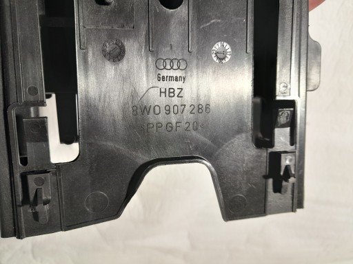 AUDI A4 B9 Poignée Support plaque STEROWNIKA 8W0907286