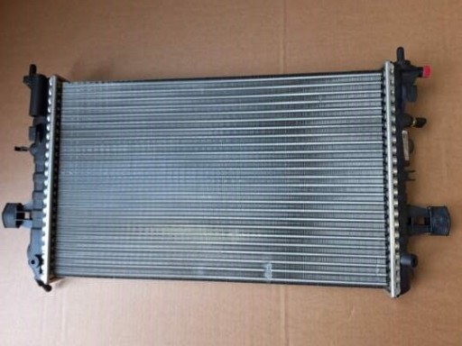 Радиатор двигателя opel astra g oe 93177120