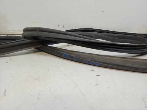 KIA PICANTO III gasket bonnet rear part boot 17