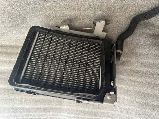 A2065002500 A206 - Додатковий водяний кулер mercedes w206 c206 amg 6.3....