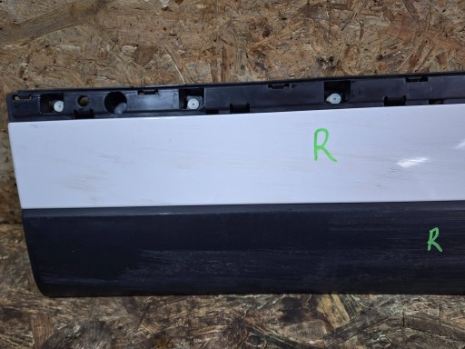 Moulage Portière Arrière Gauche Range Rover Vogue L405 LONG LWB