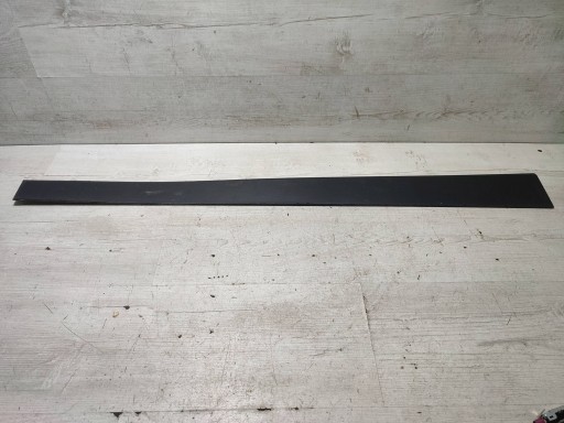 Seat Arona 2019 front side left moulding door przednich