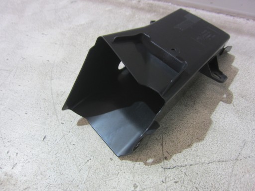 BMW F10 F11 drain intake air tube left 7200797 51747200797