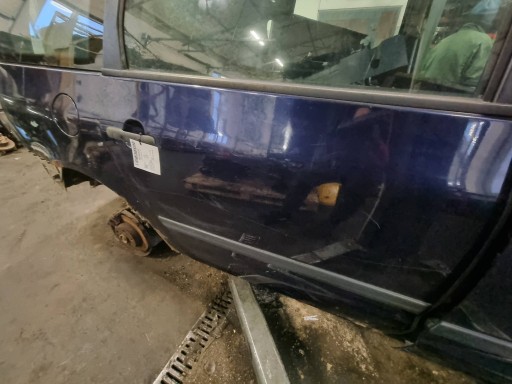 Tür rechts heck STATE BLUE (METALLIC) FORD GALAXY und