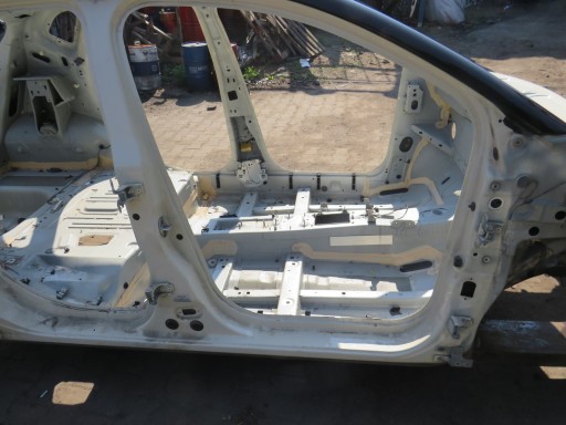 ПРАВЫЙ ПОРОГ CAPTUR