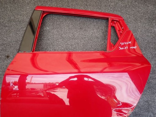SUZUKI SWIFT MK8 VIII 17- door left rear. rear part