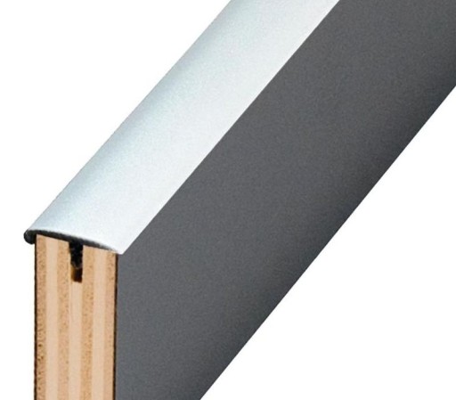 RE5210178 - Клиновидный карниз для прицепа 15 мм