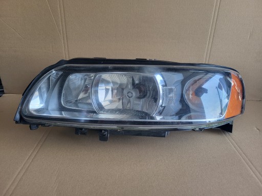 Volvo s60 v70 xc70 lift 04-07 лампа ліва передня ксенон 30784248 eu фара