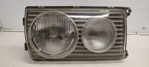 light front front right Mercedes W123