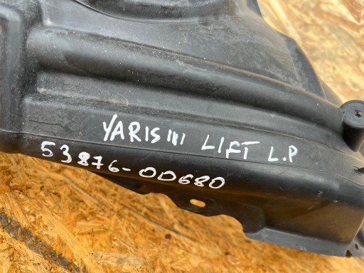 mudguard front front left TOYOTA YARIS III LIFT