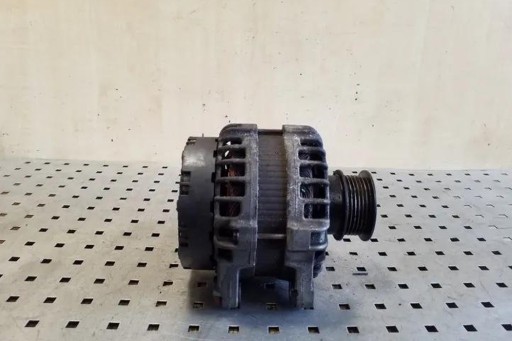 Генератор volvo xc70 ii 30659580 2.0l дизель 120kw 2015 р.в.