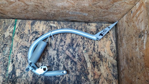 MERCEDES E W212 седан петлі кришки багажника KPL