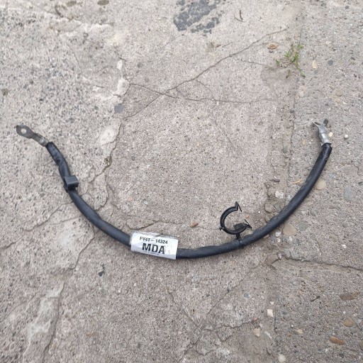 Ford Kuga MK2 1.5 EB II 2014 minus / terminal / cable battery