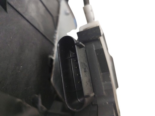 lock door right rear part VOLVO V60 and S60 II (2010-2013) 31301746 6 PIN EUROPA
