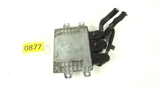 computer of the engine NISSAN QASHQAI and 1 J10 1.6 16V 1T MEC940-240