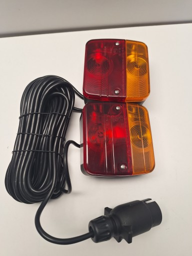 EFUMY363ITP - Комплект задних фонарей AUTOUTLET для прицепов, кабель 7,5 м, вилка 7 контактов