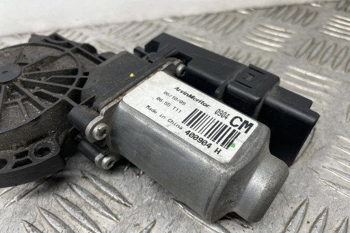 Электродвигатель стекла передней правой двери hyundai santa fé ii (см) 440851c