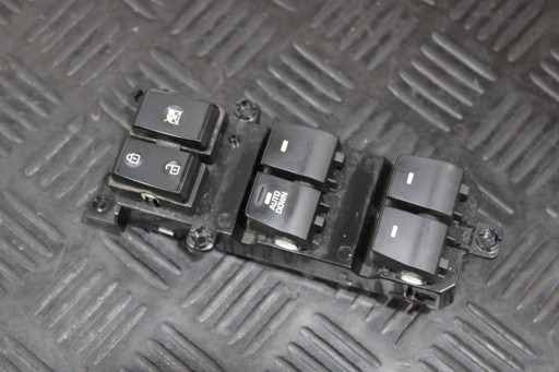 levers control of the window door left front 3C1490-1310 HYUNDAI TUCSON 3