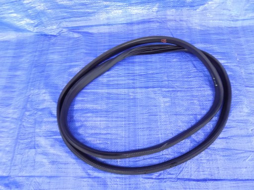 УПЛОТНИТЕЛЬ ДВЕРИ ПРАВЫЙ ПЕРЕДНИЙ FORD PUMA MK2 ST 1.0