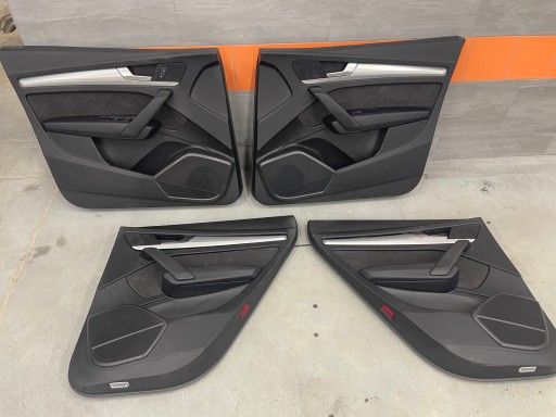 Бекон двері Q5 80A з підсвічуванням Алькантара