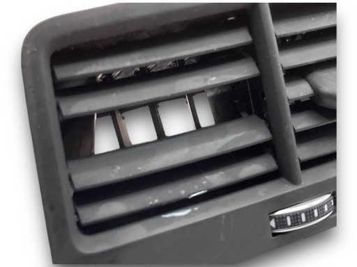 AUDI A4 Avant B9 console central Nawiewnik 8W0819203B 2018 25444526 $J