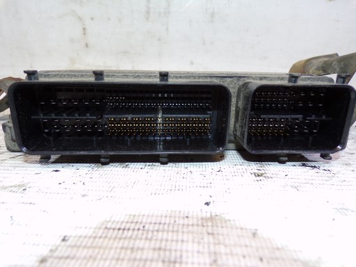 computer control unit of the engine TOYOTA YARAIS 2 II 1.8 VVTI 89661-52F30