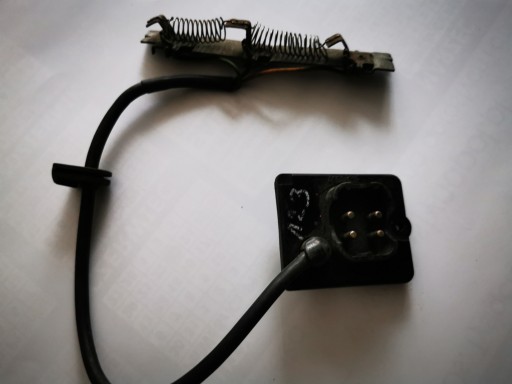 49014011 - Резистор печки mercedes w123