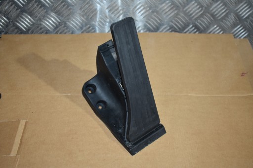 IDEALNY Gaspedal MERCEDES W214 1