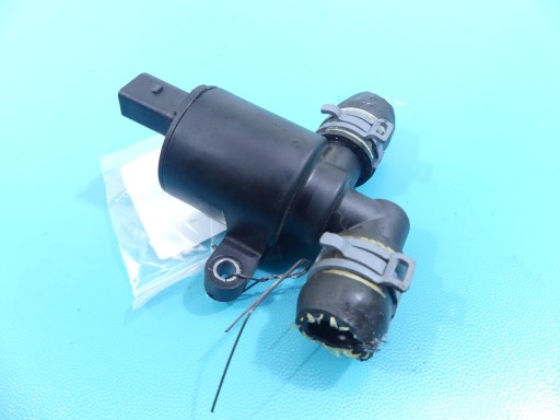 Водяной насос AUDI A4 B8 4H0121671D